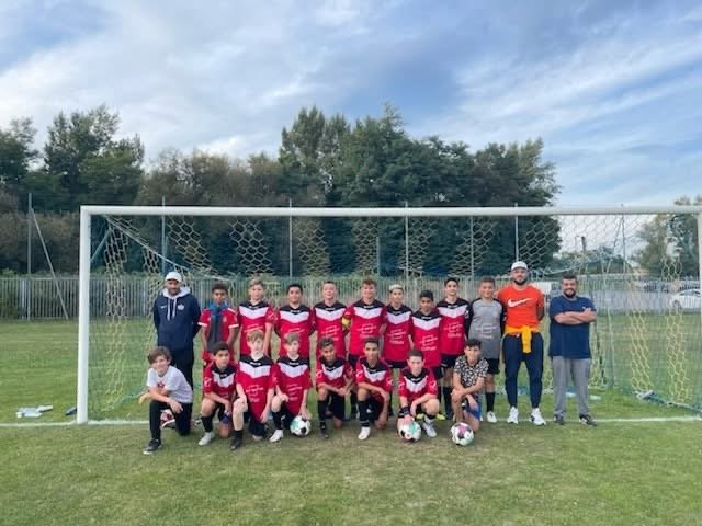 Équipe de Cernay en tenues de football ELA SPORTS