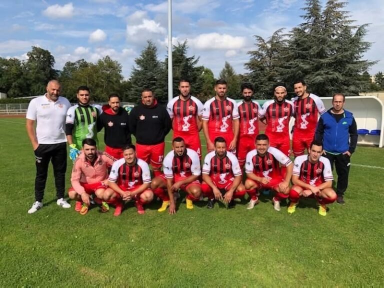 Équipe de Cernay en tenues de football ELA SPORTS